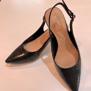 New ALFANI Womens Black Step N Flex Adjustable Babbsy Kitten Heel Buckle Pumps 5
